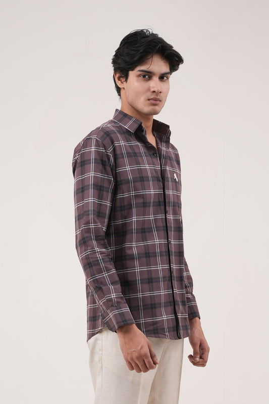 Checks that command elegance - timeless style with a modern touch